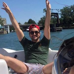 Meet your Posher, Aaron